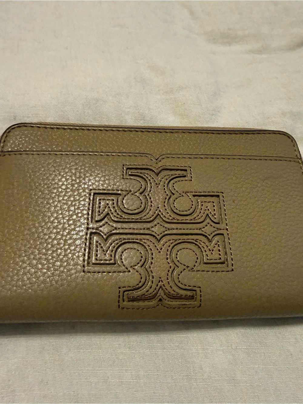 Tory Burch Pebbled Leather Zip Wallet - Olive Taupe
